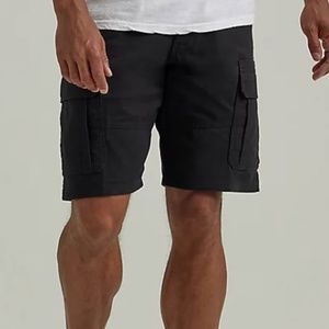 Wrangler | Black Cargo Shorts